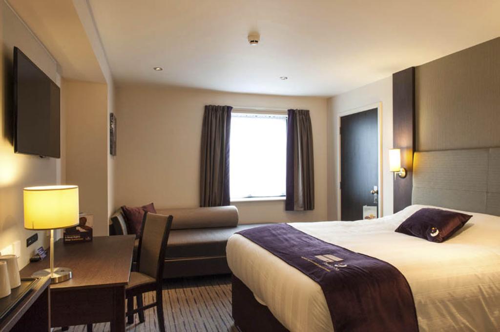 Premier Inn Dundee North Exterior foto