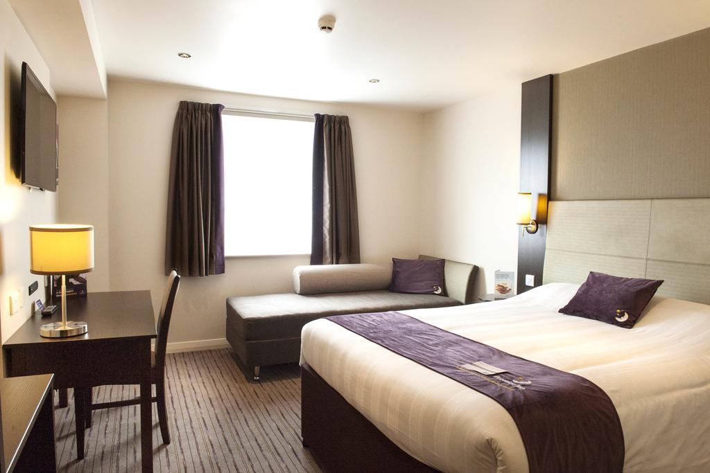 Premier Inn Dundee North Exterior foto